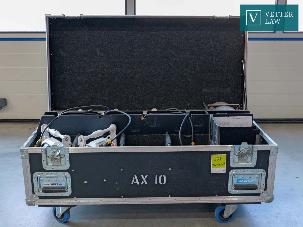 Astera AX10 Akku-LED-Scheinwerfer – 5 x weiß, 1 x Transportcase mit Ladestation – Bild 1